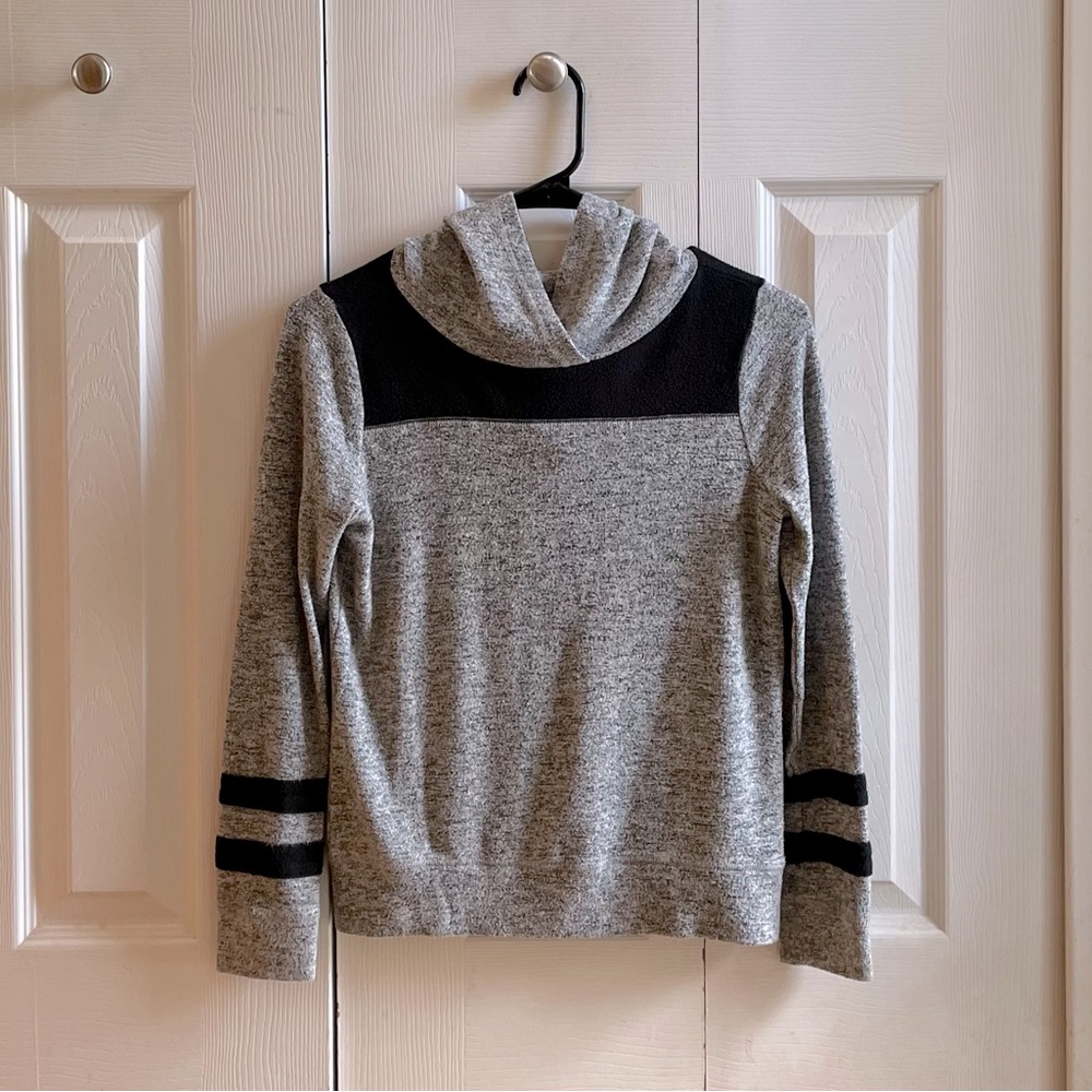 Daytrip: Gray & Black Hooded Sweater